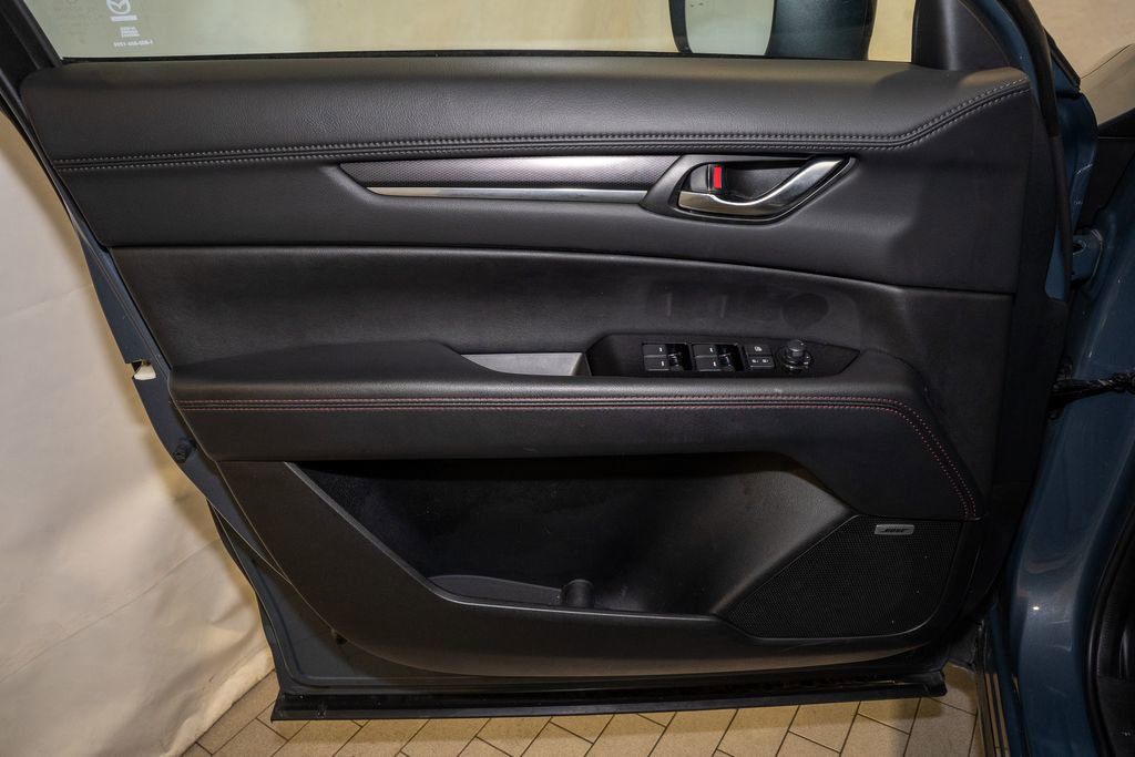 Used 2024 MAZDA CX-5 Carbon Edition image 12