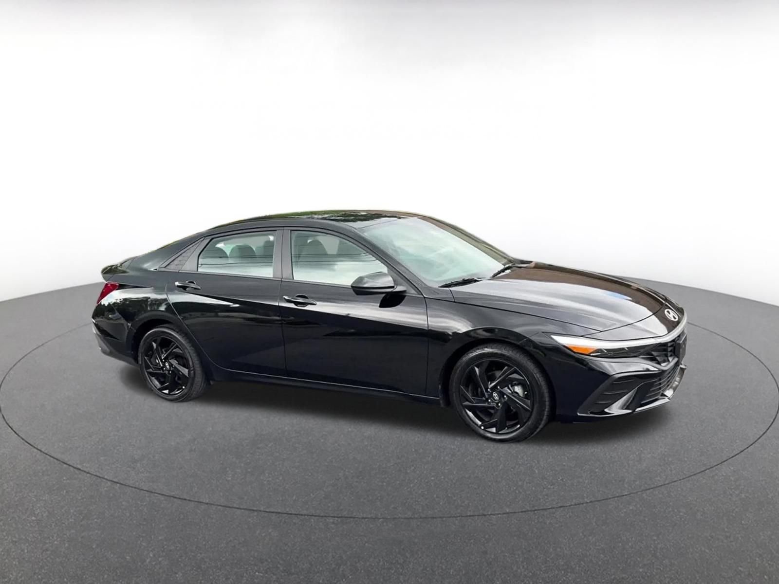 Used 2026 Hyundai Elantra Sport FWD video 2