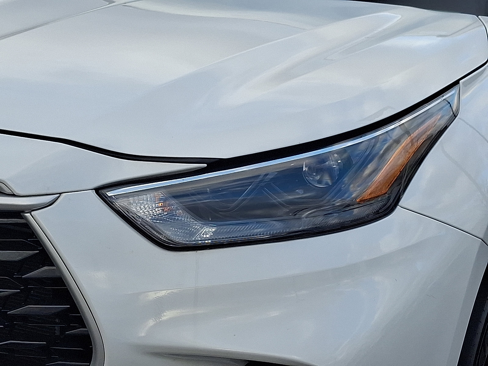 Used 2022 Toyota Highlander XLE image 9