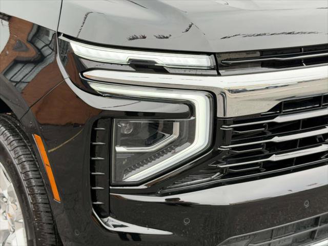 Used 2025 Chevrolet Suburban LS image 10