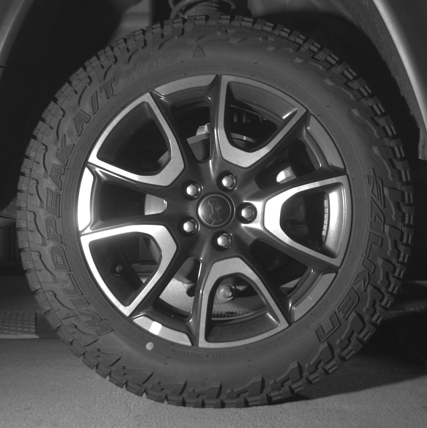 Used 2025 Jeep Compass Trailhawk AWD/4WD image 15