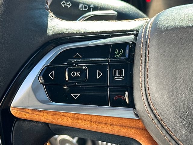 Used 2024 Jeep Grand Cherokee Summit AWD/4WD image 35