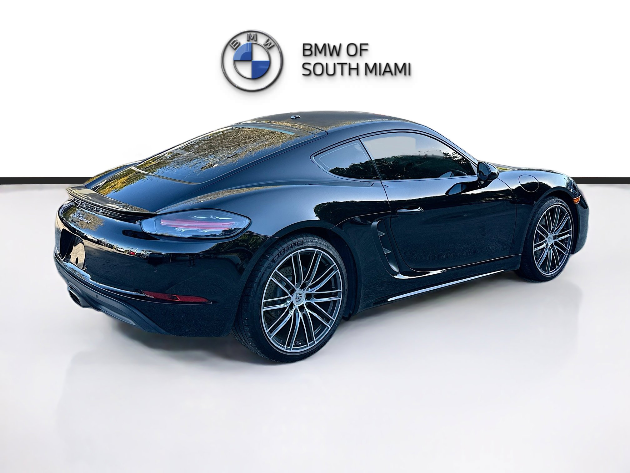 Used 2025 Porsche 718 Cayman image 7