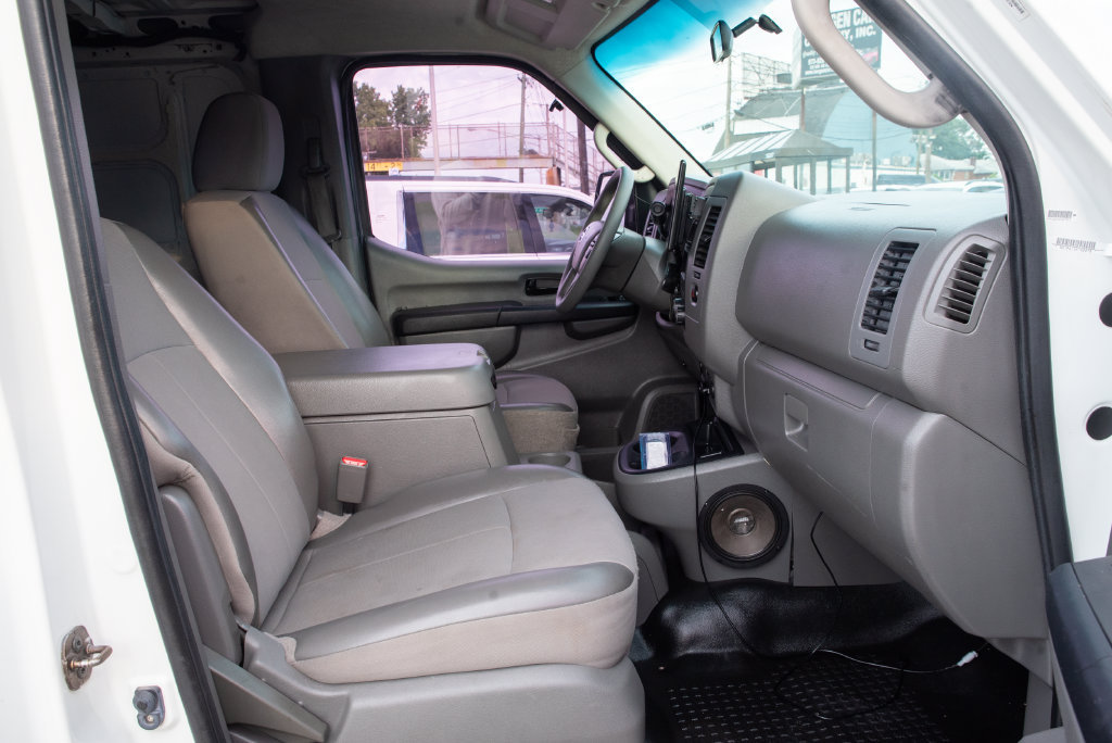 Used 2013 Nissan NV 3500 SV w/ Technology Pkg RWD image 13
