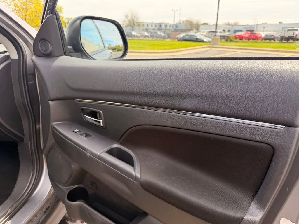Used 2024 Mitsubishi Outlander Sport ES AWD/4WD image 26