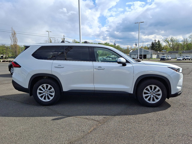 Used 2024 Toyota Grand Highlander XLE AWD/4WD image 27