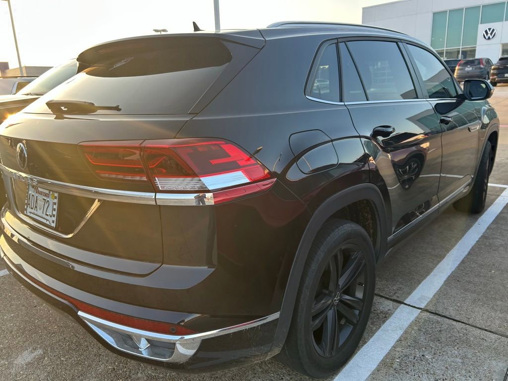 Used 2021 Volkswagen Atlas Cross Sport SE w/ Panoramic Sunroof Package FWD image 8