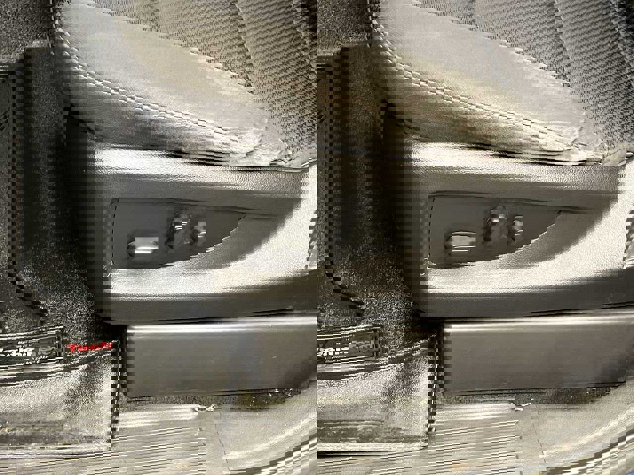 Used 2018 GMC Sierra 1500 SLE image 9