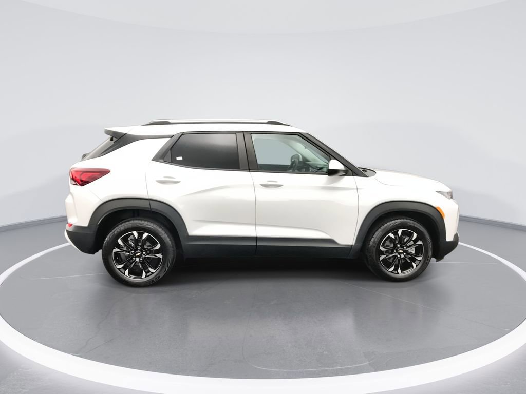 Used 2022 Chevrolet TrailBlazer LT image 9