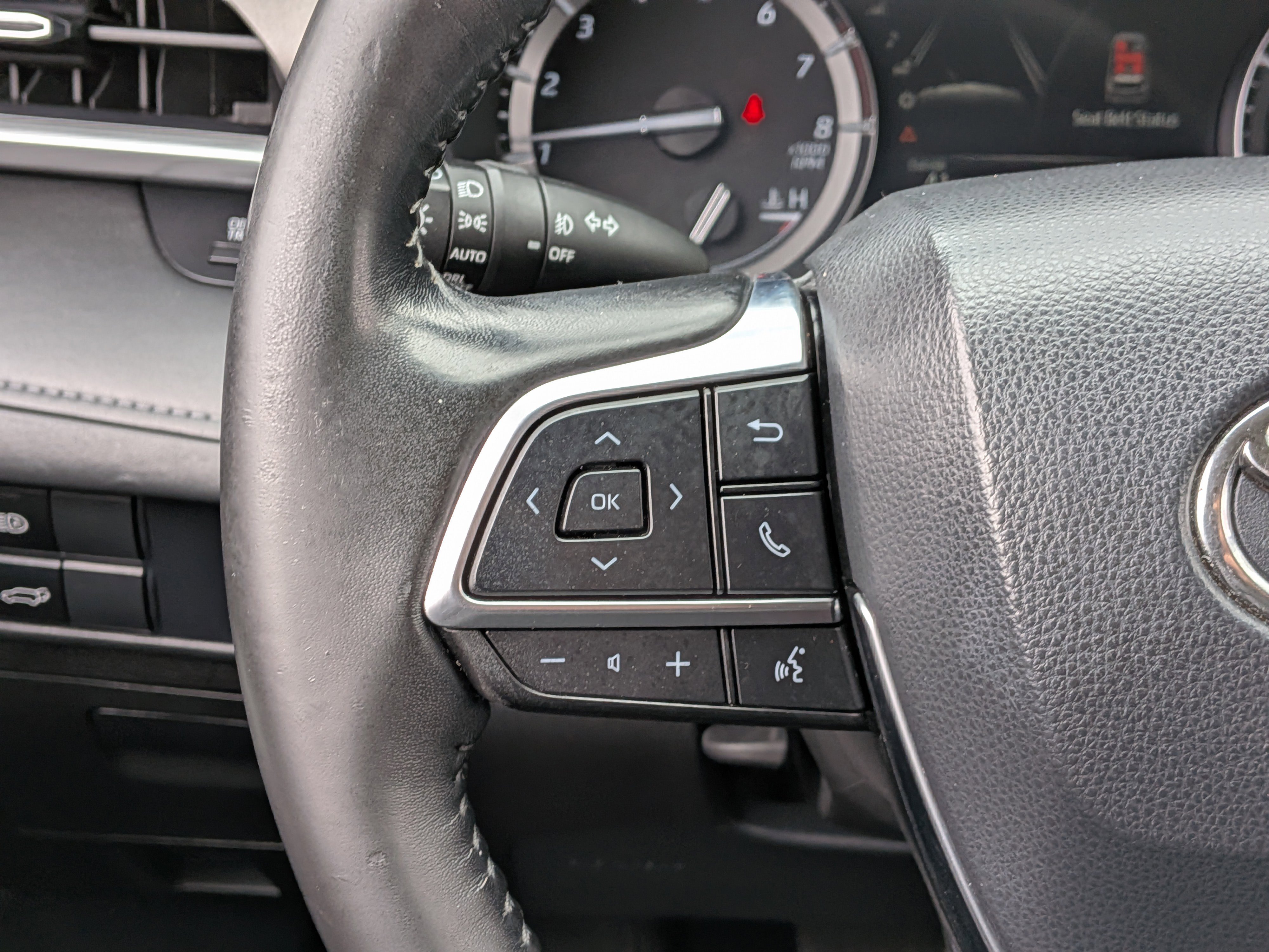 Used 2021 Toyota Highlander XLE image 36