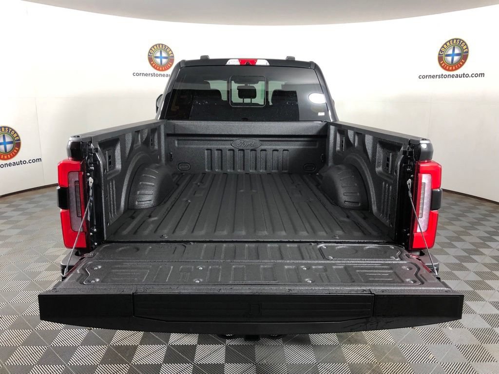 New 2026 Ford F250 Platinum w/ Platinum Plus Package AWD/4WD image 18
