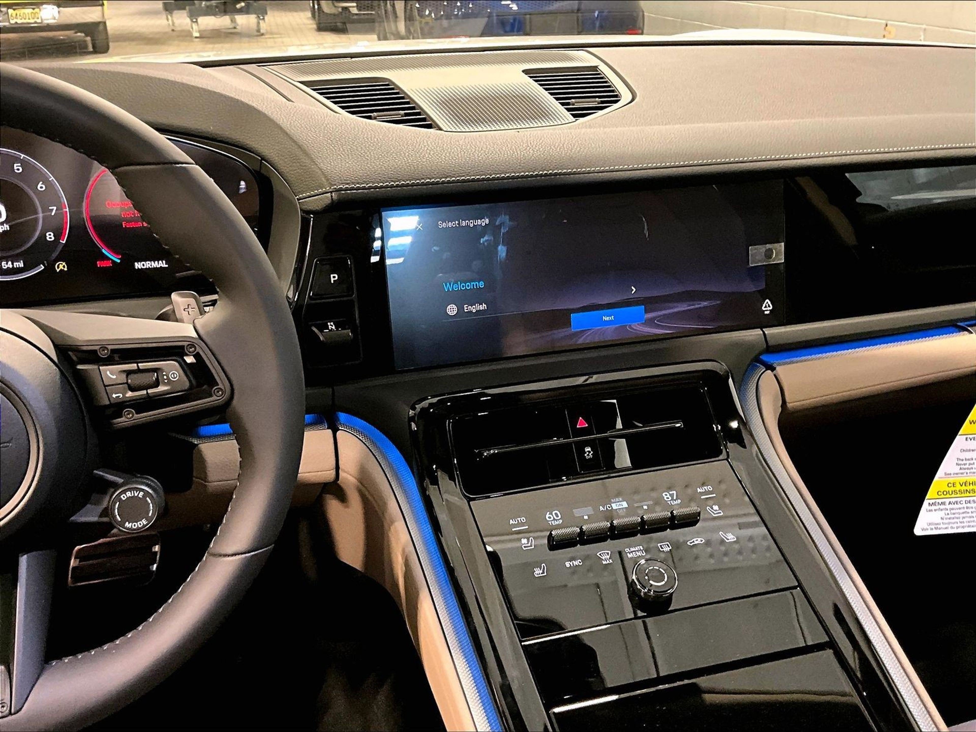 New 2026 Porsche Panamera 4 AWD/4WD image 9