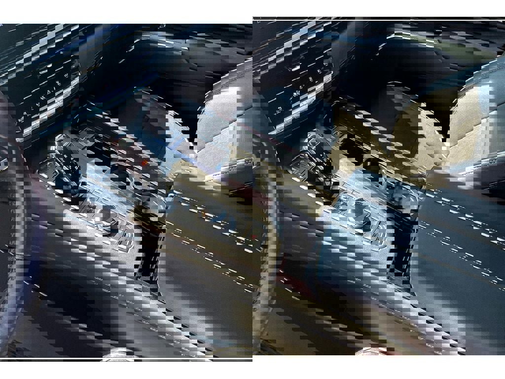 Used 2022 Cadillac Escalade ESV Sport image 18