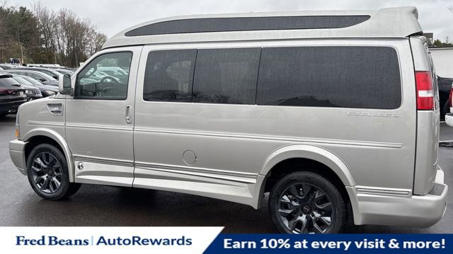 New 2025 GMC Savana 2500 w/ Driver Convenience Package RWD image 6