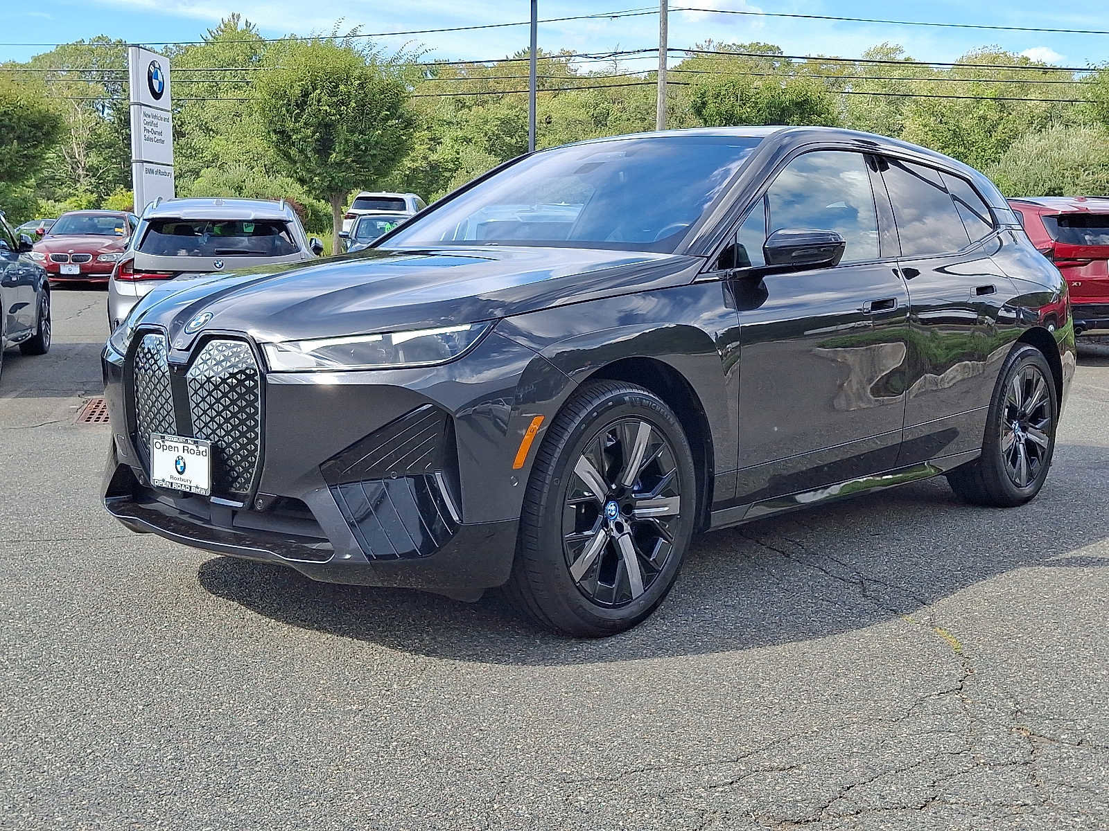 Used 2025 BMW iX xDrive50 w/ Premium Package image 3