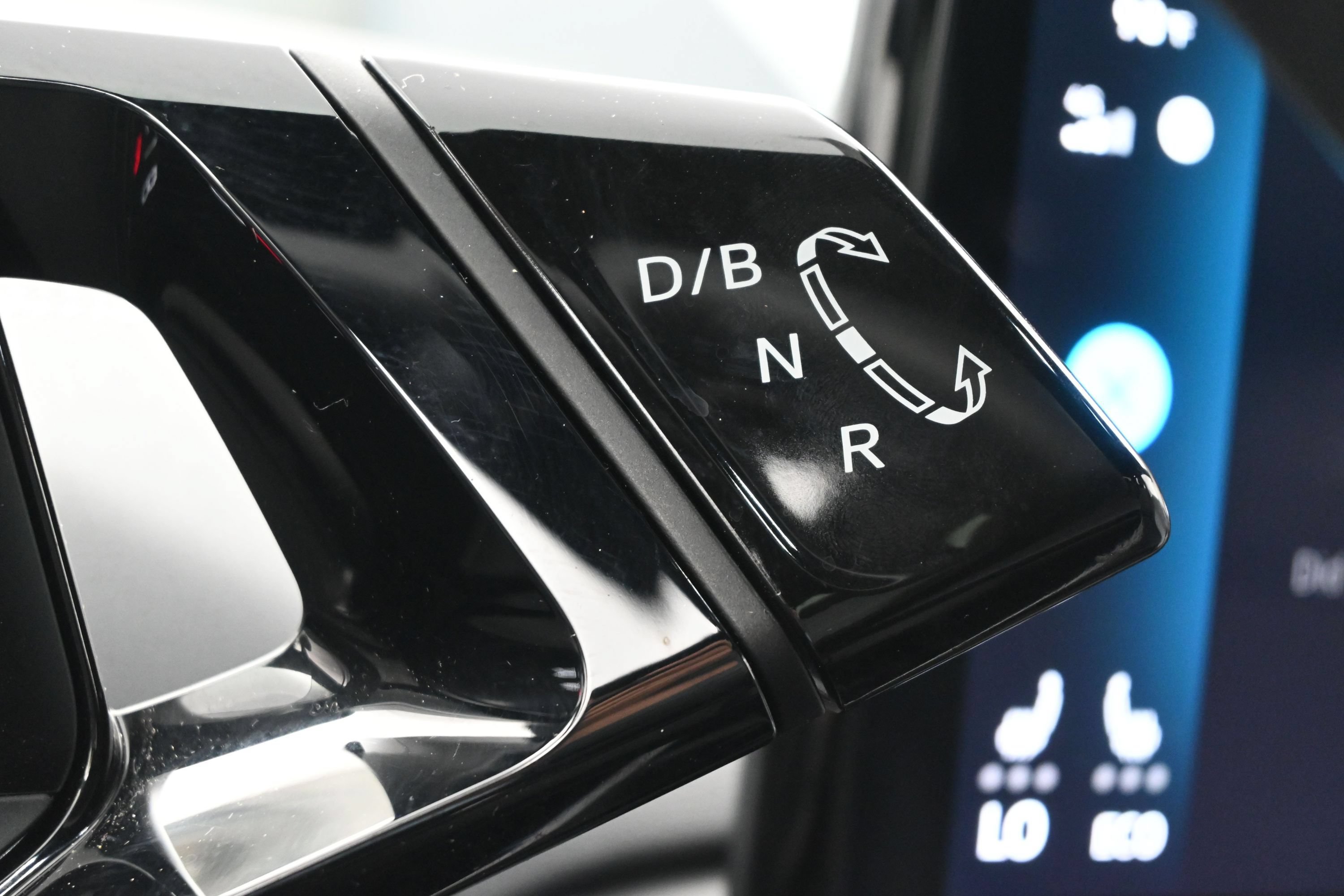 Used 2023 Volkswagen ID.4 Pro S Plus AWD/4WD image 18