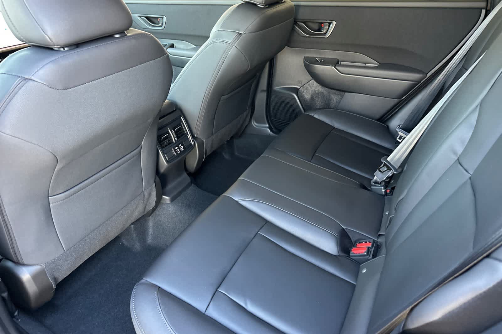 New 2026 Subaru Outback Premium w/ Premium/Limited Package AWD/4WD image 12