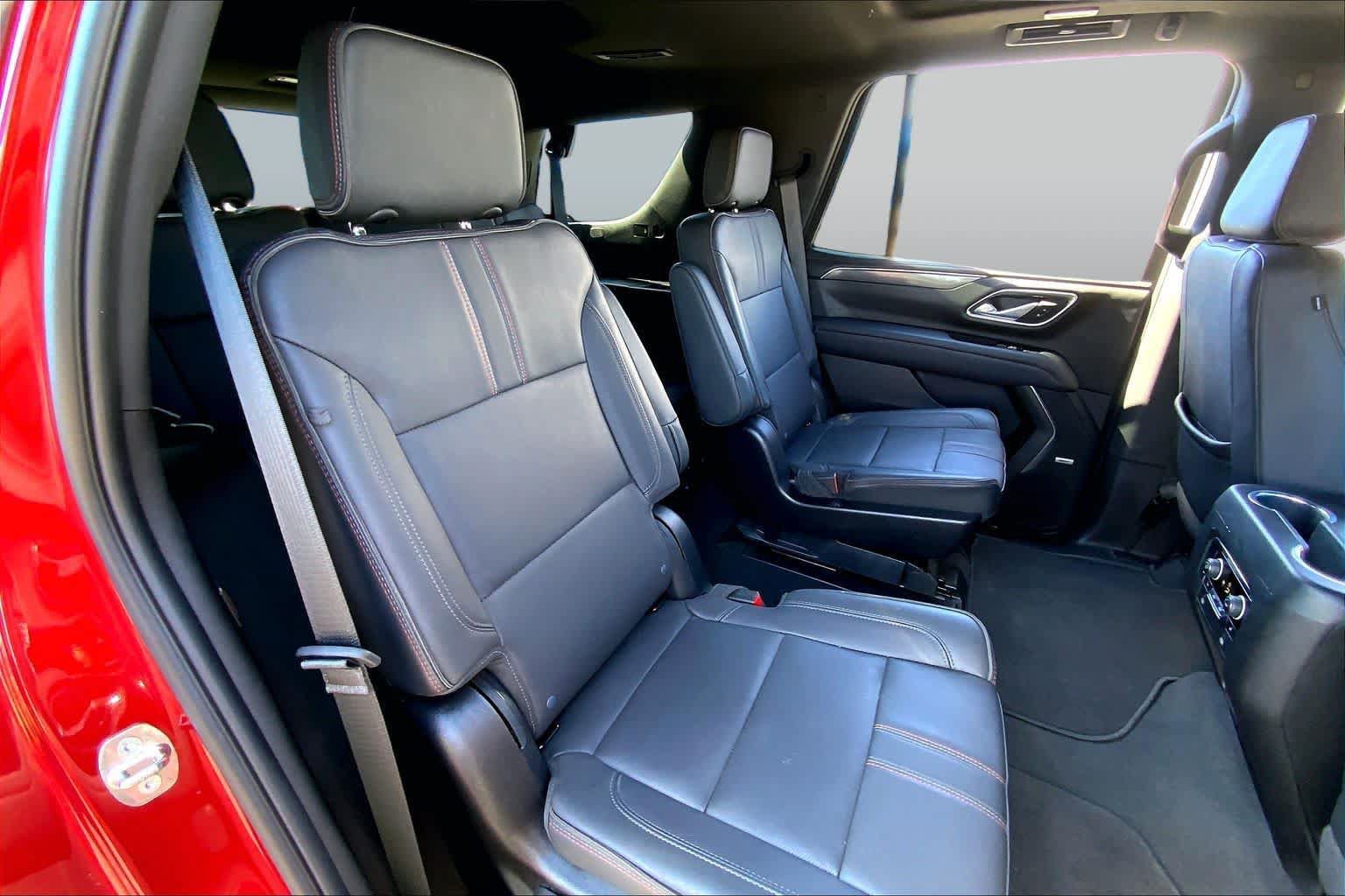 Used 2024 Chevrolet Tahoe RST w/ Luxury Package AWD/4WD image 20