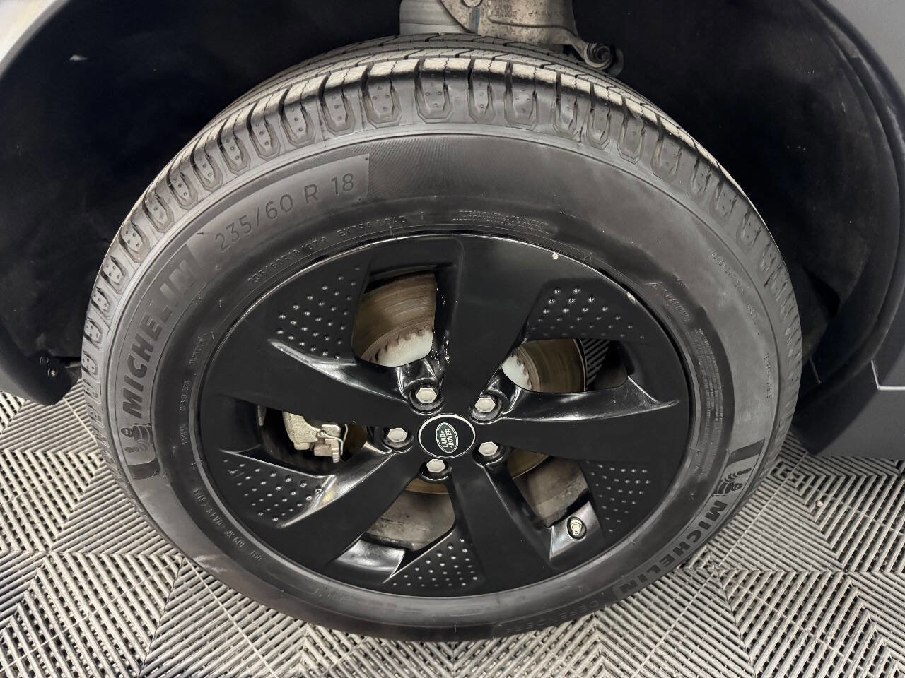 Used 2021 Land Rover Discovery Sport S image 19