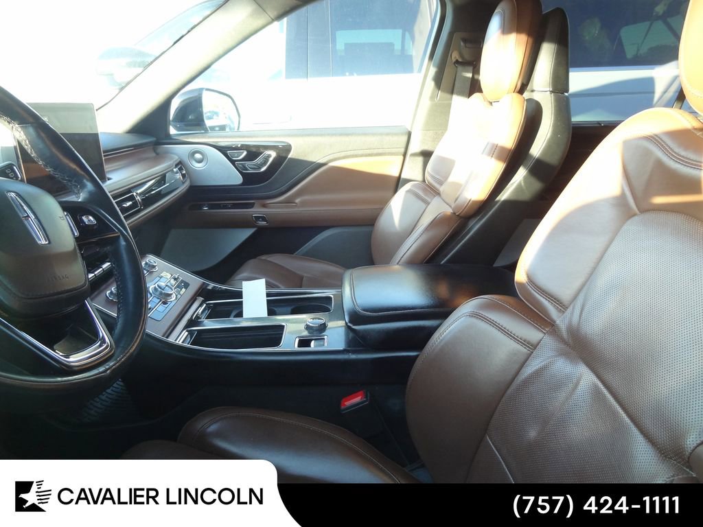 Used 2022 Lincoln Aviator Reserve w/ Equipment Group 201A AWD/4WD image 5