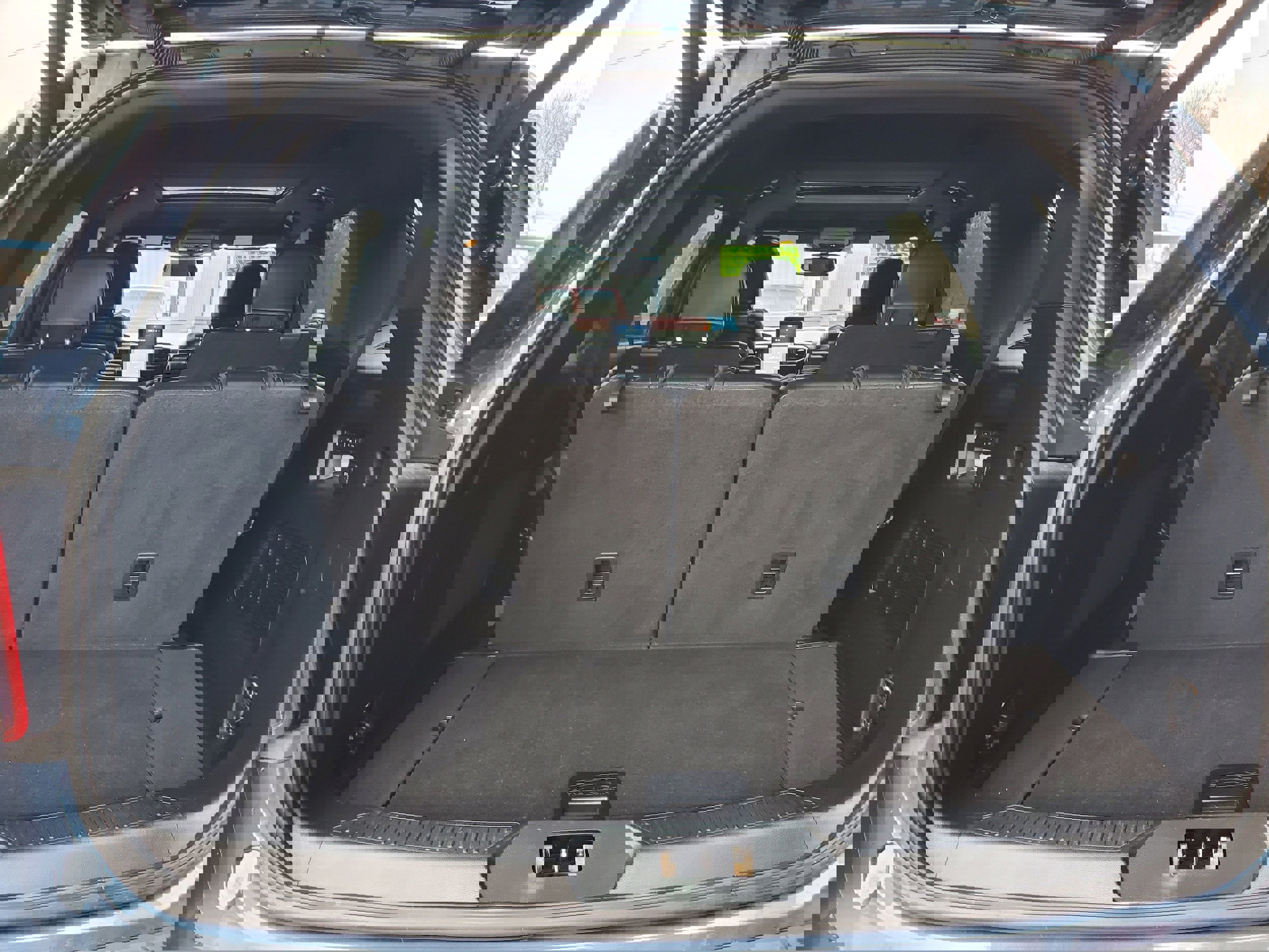 Used 2020 Ford Explorer ST w/ ST Street Pack image 34