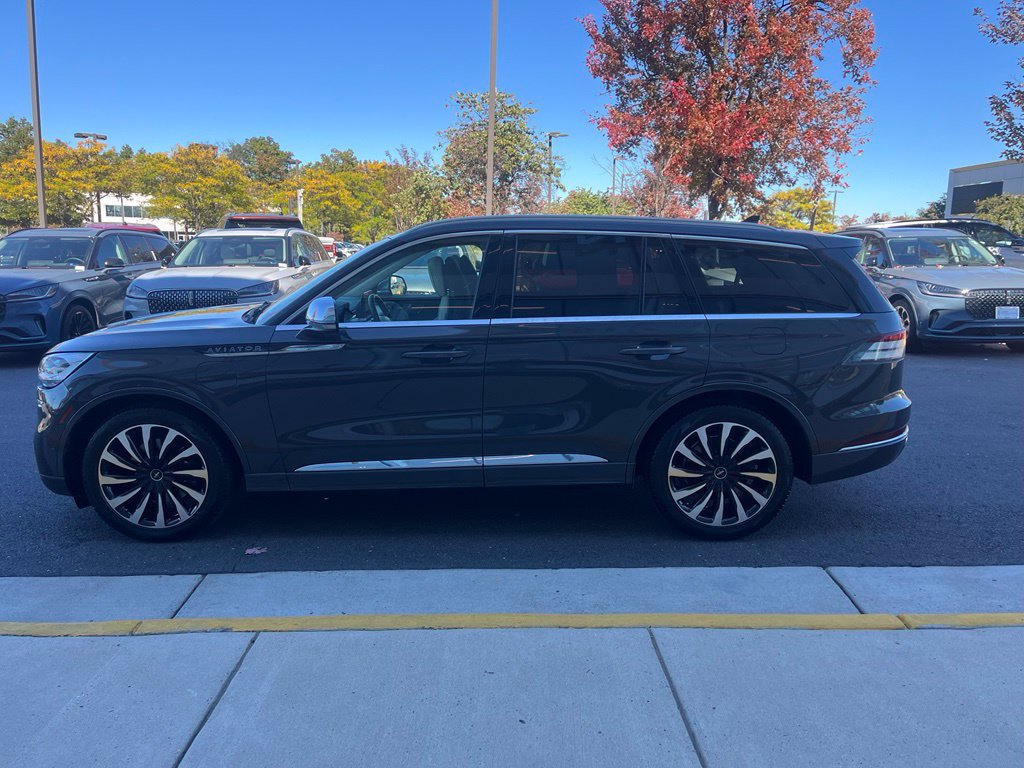 Certified 2022 Lincoln Aviator Black Label Grand Touring w/ Class IV Trailer Tow Package AWD/4WD image 6