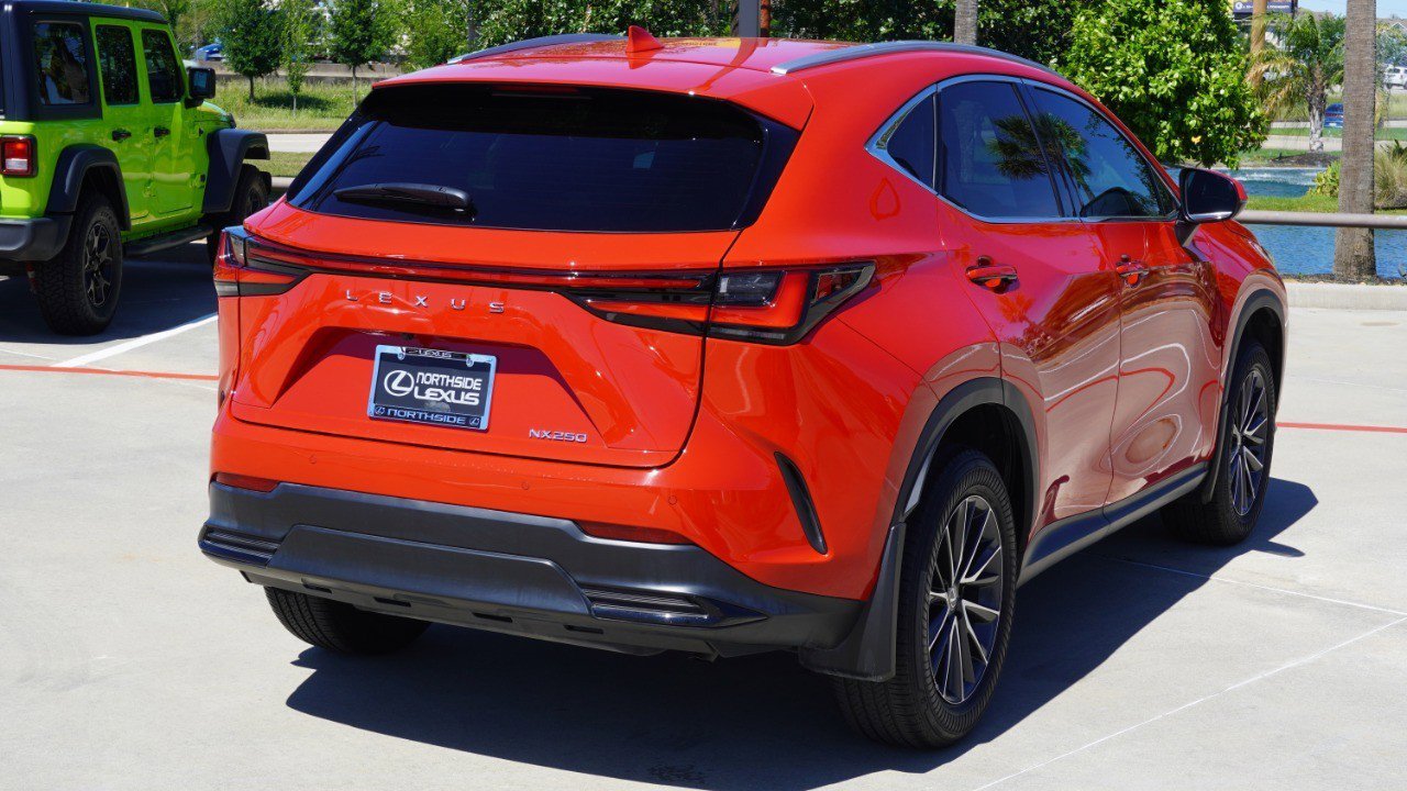 Used 2024 Lexus NX 250 FWD w/ Towing Package (2000 Lbs) image 6