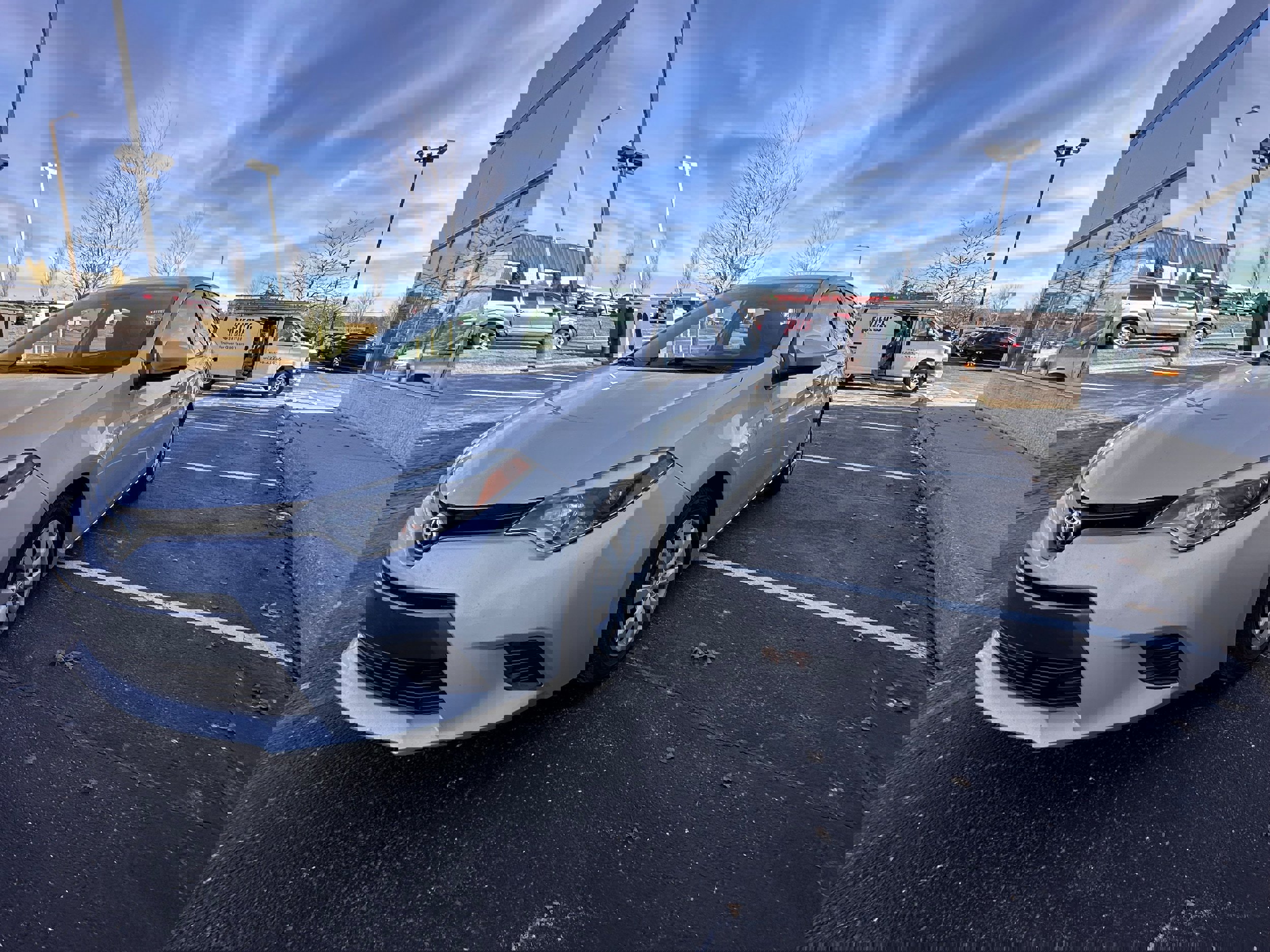 Used 2015 Toyota Corolla video 1