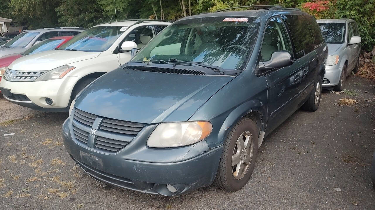 Used 2007 Dodge Grand Caravan SXT image 2
