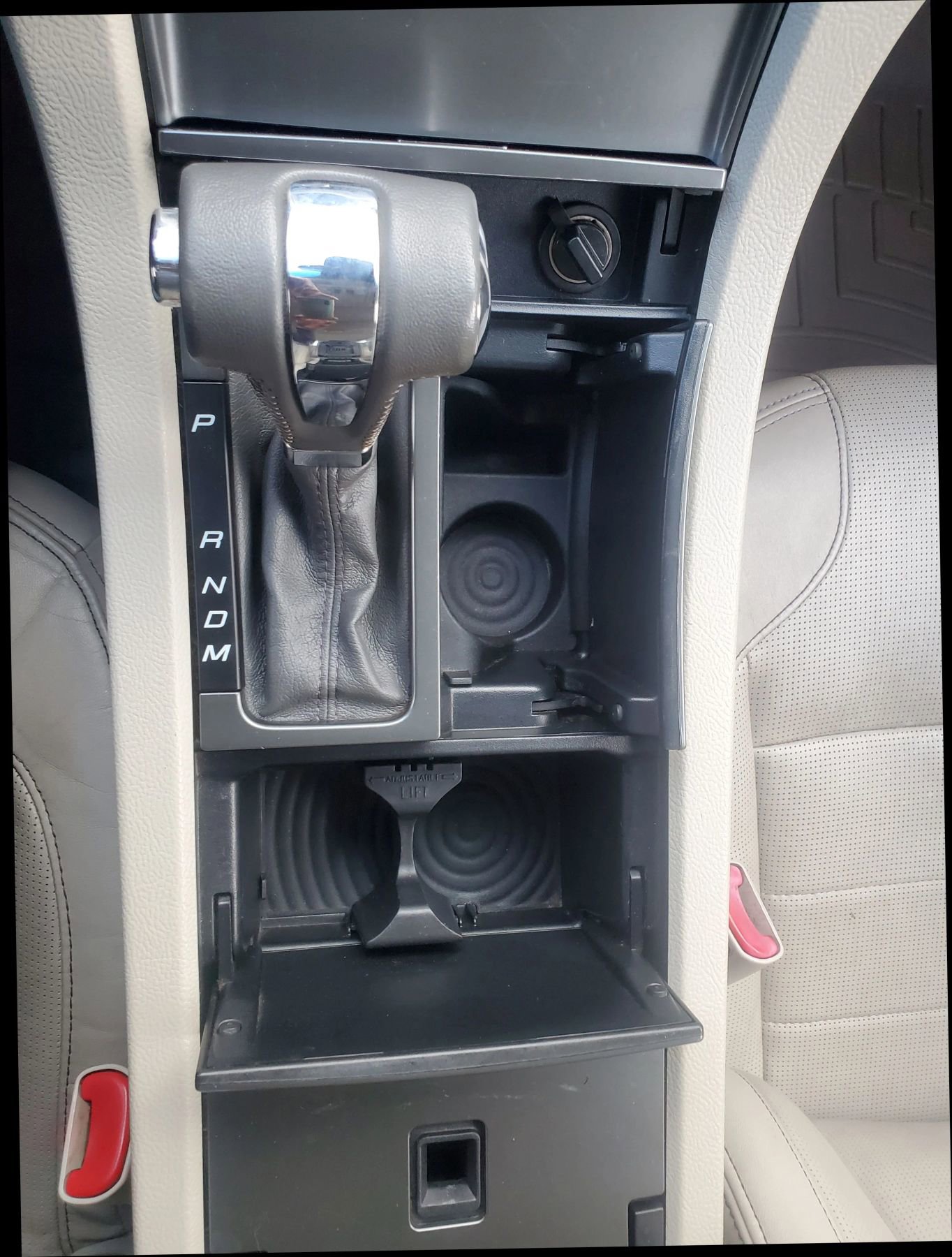 Used 2011 Ford Taurus Limited w/ 303A Rapid Spec Order Code image 37