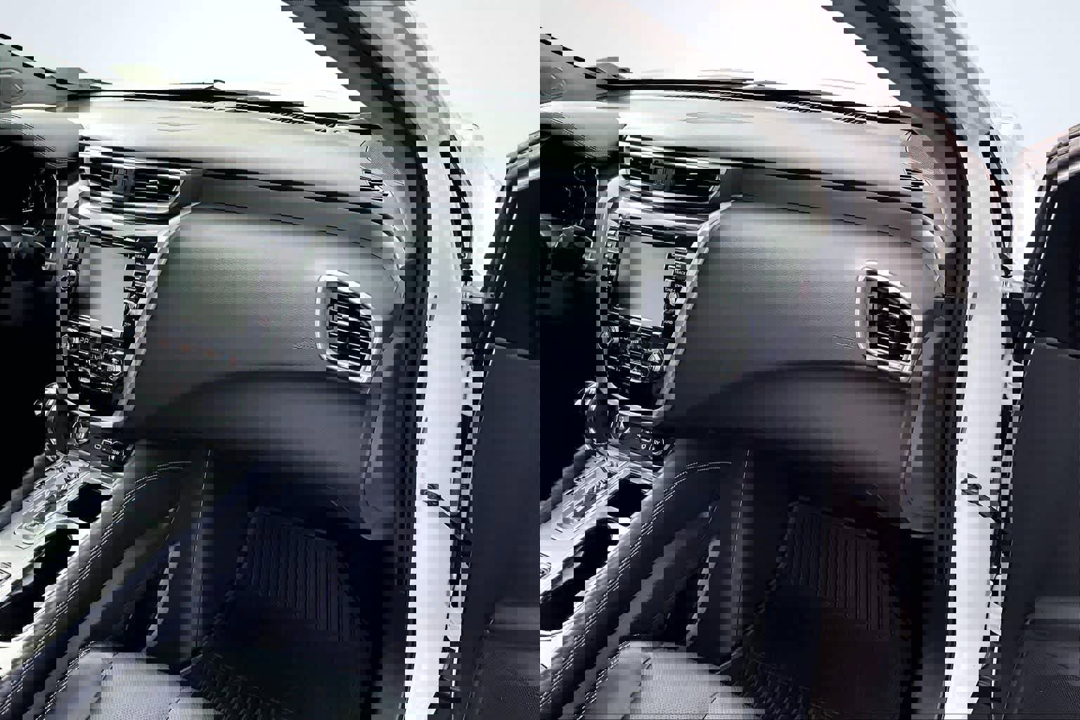 Used 2020 Nissan Murano SL image 24