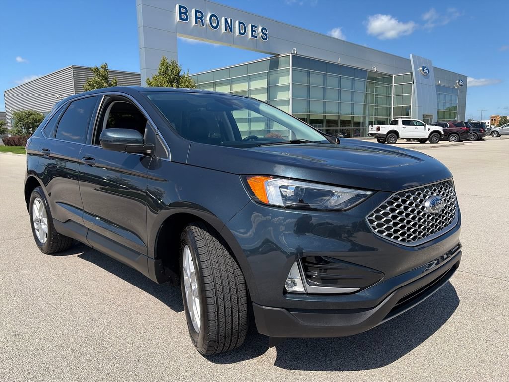 Used 2024 Ford Edge SEL w/ Convenience Package