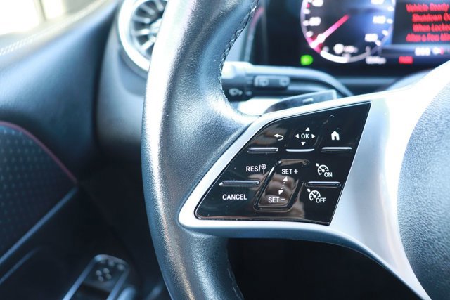 Used 2024 Mercedes-Benz GLB 250 image 17