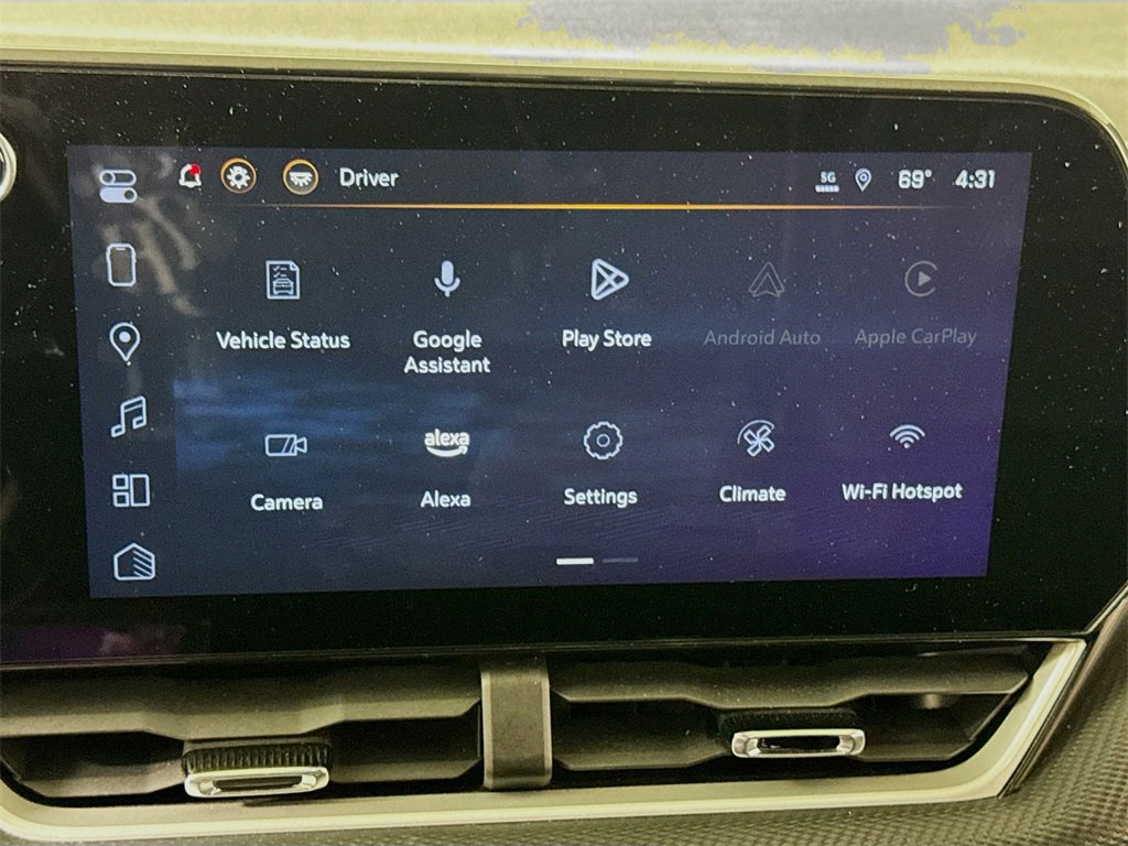 Used 2025 Chevrolet Equinox LT w/ Convenience Package II image 13