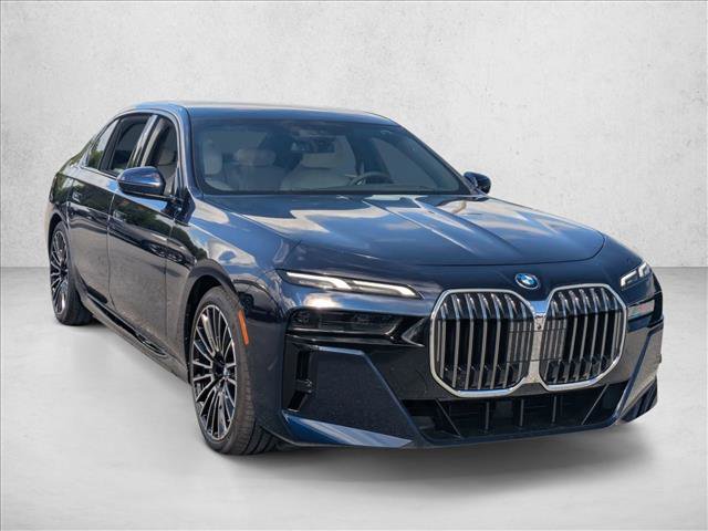 New 2026 BMW 750e xDrive image 6