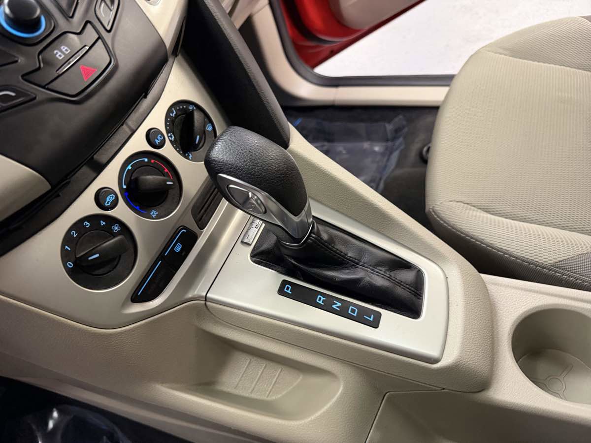 Used 2012 Ford Focus SE image 20