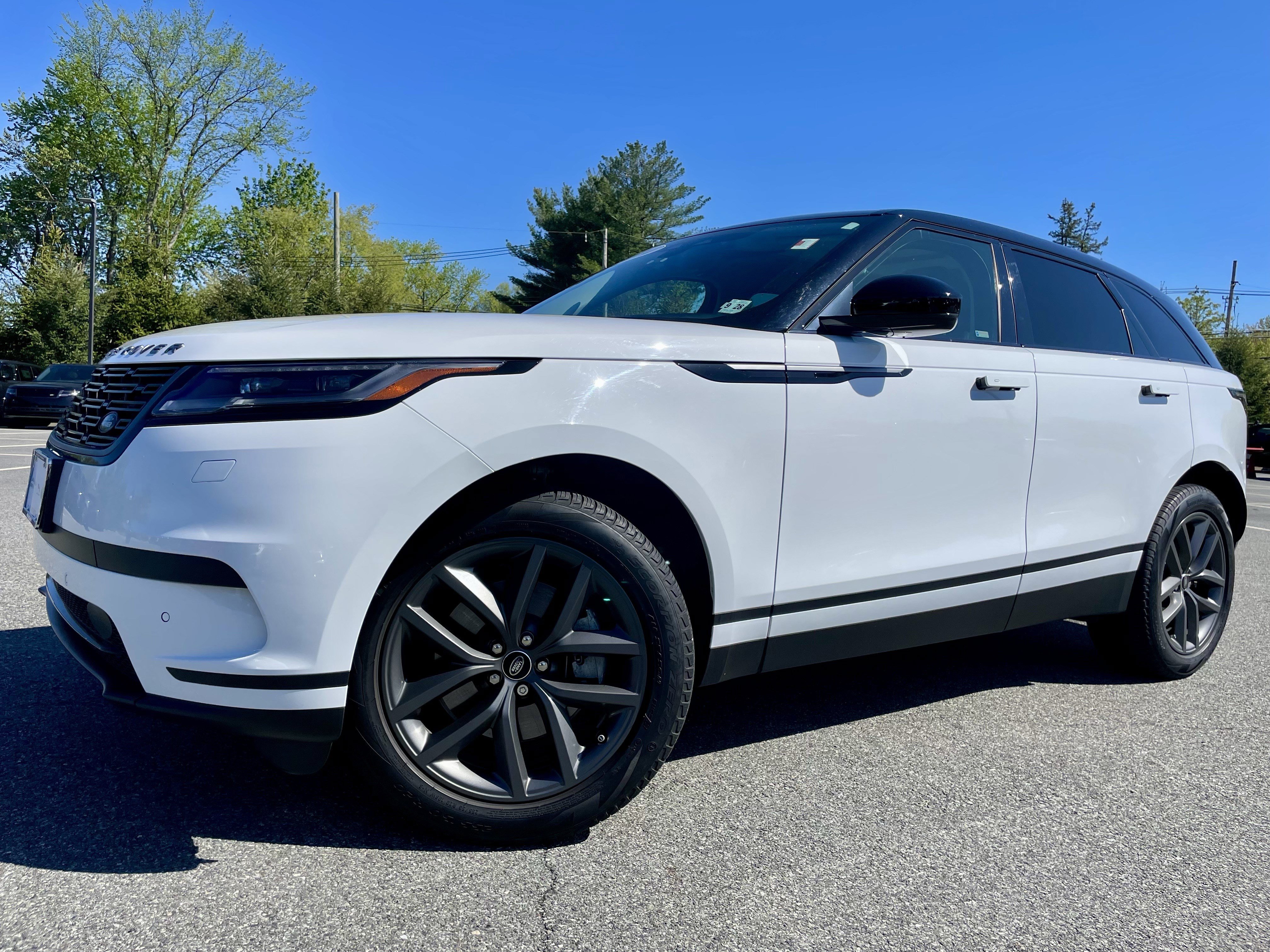 Used 2024 Land Rover Range Rover Velar S AWD/4WD image 35