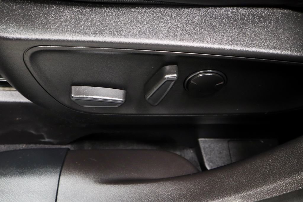 Certified 2023 Ford Escape Platinum AWD/4WD image 25