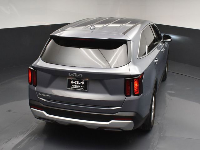 Certified 2025 Kia Sorento LX image 48