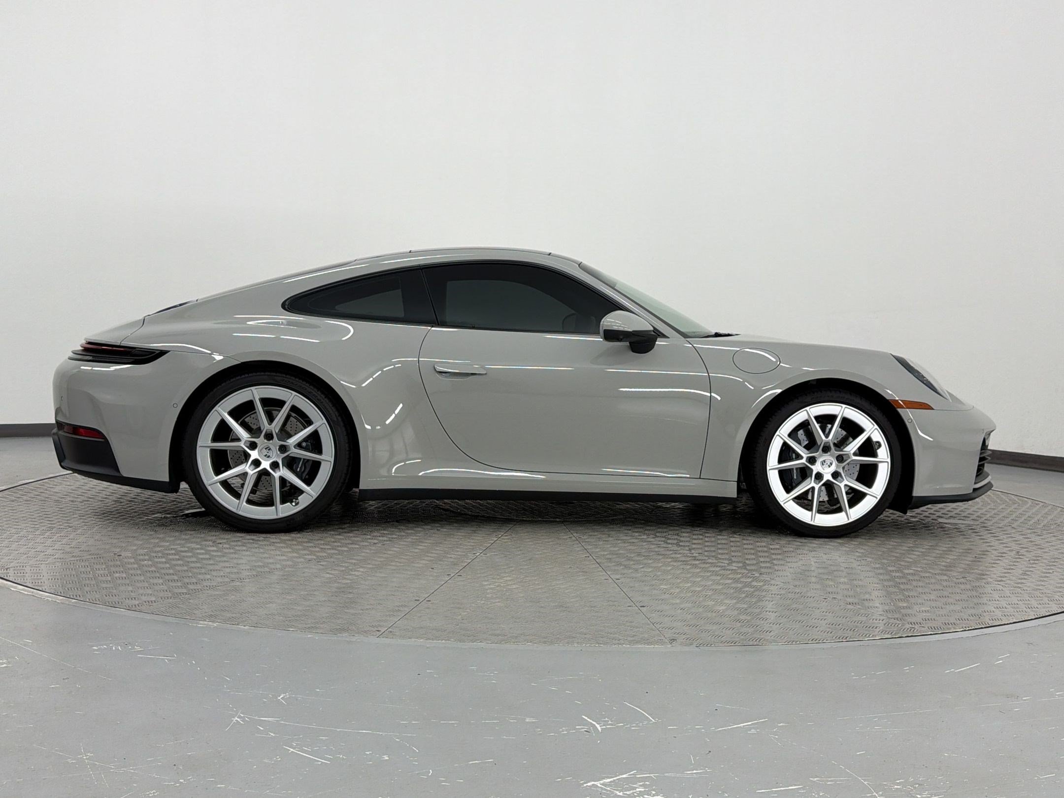Certified 2025 Porsche 911 Carrera RWD image 8