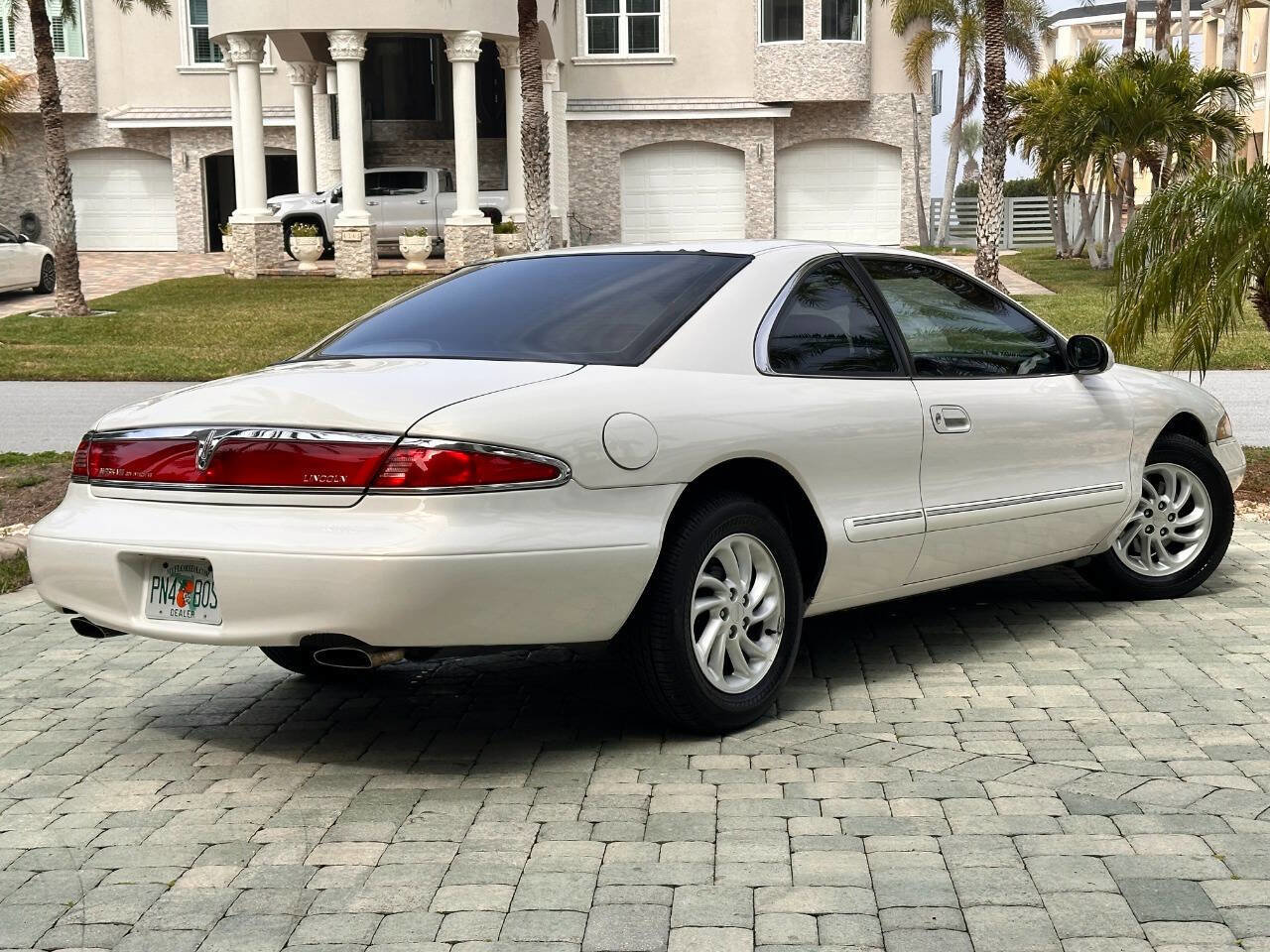 Used 1998 Lincoln Mark VIII RWD image 5