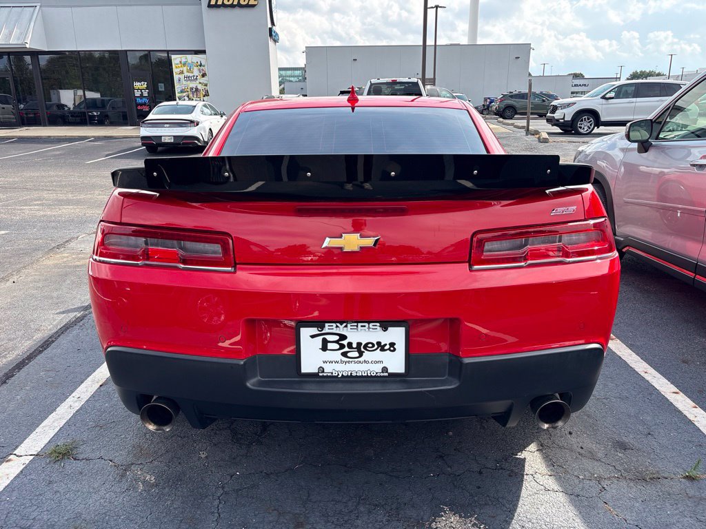 Used 2015 Chevrolet Camaro SS w/ RS Package RWD image 4
