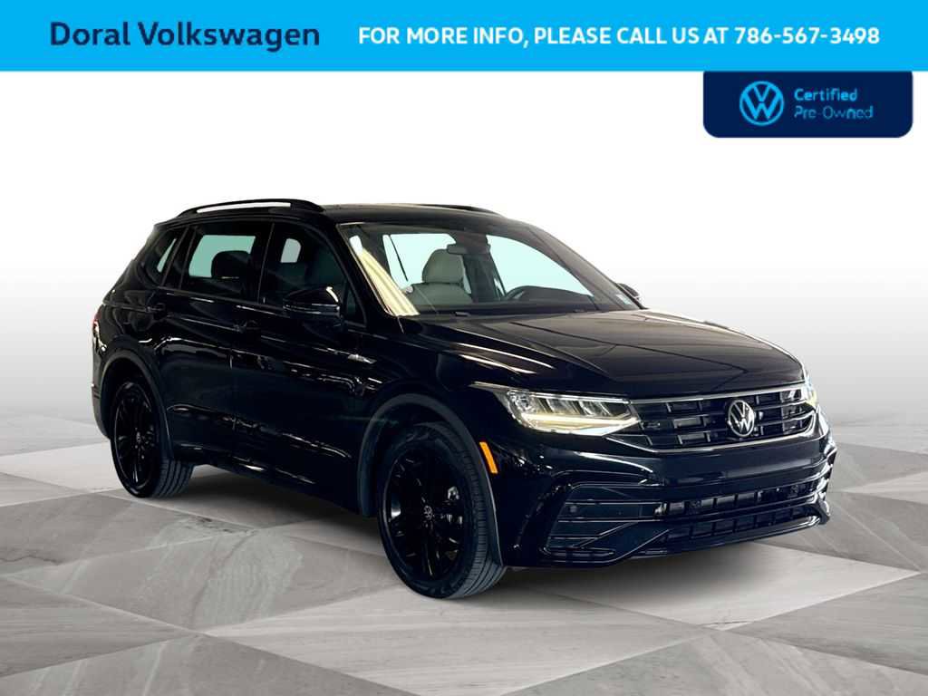 Used 2022 Volkswagen Tiguan SE R-Line FWD image 2