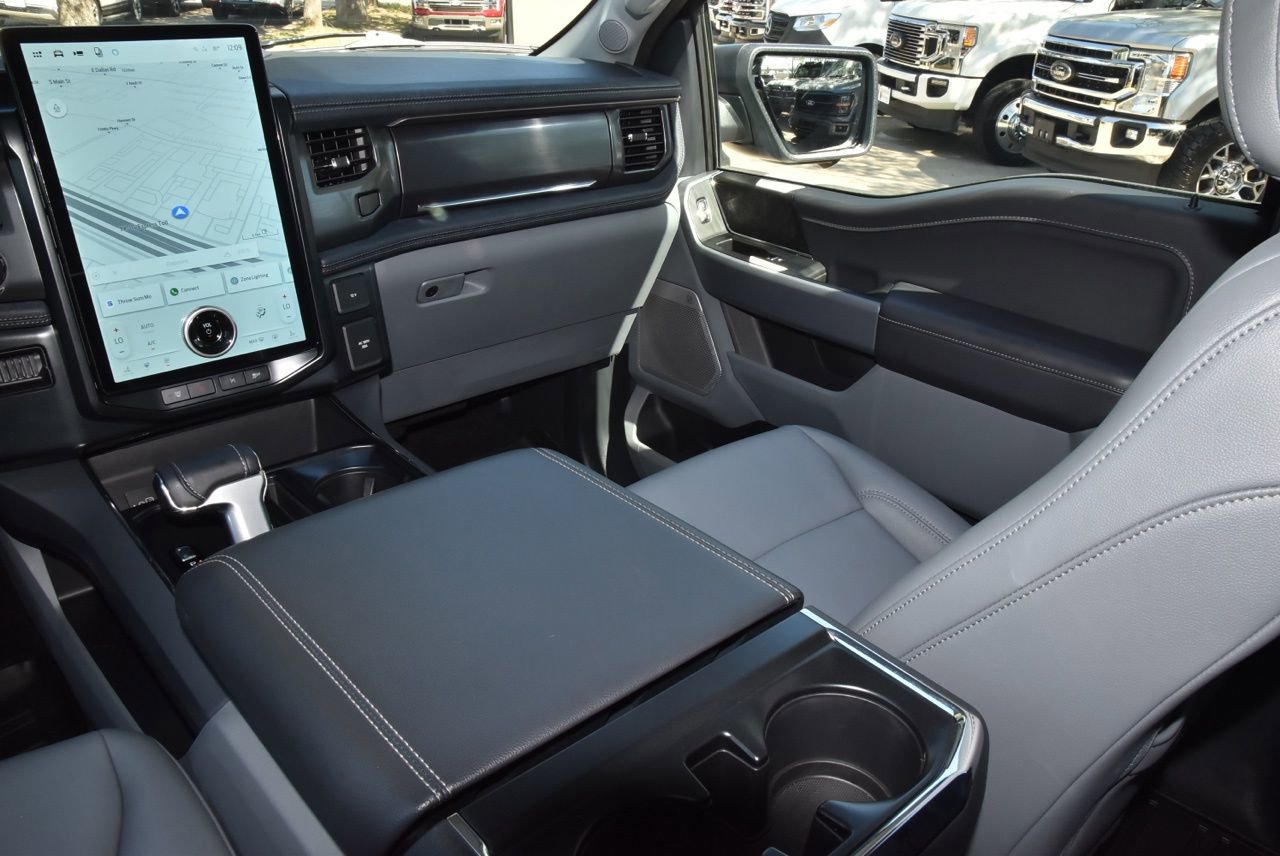 Used 2025 Ford F150 Lightning Flash AWD/4WD image 12