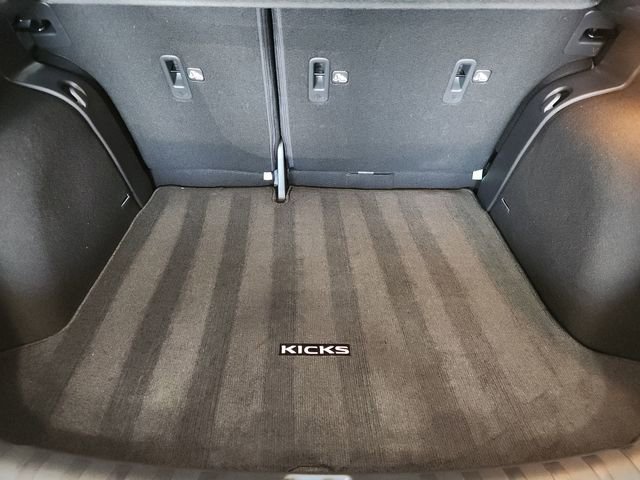Used 2023 Nissan Kicks SR w/ SR Premium Package FWD image 26