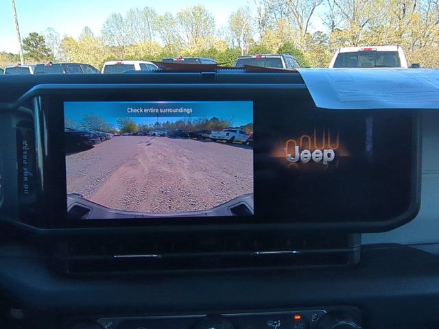 New 2026 Jeep Gladiator Sport AWD/4WD image 17