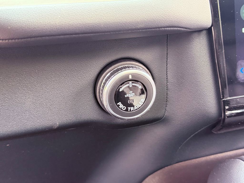 New 2025 Lincoln Navigator L Reserve AWD/4WD image 20