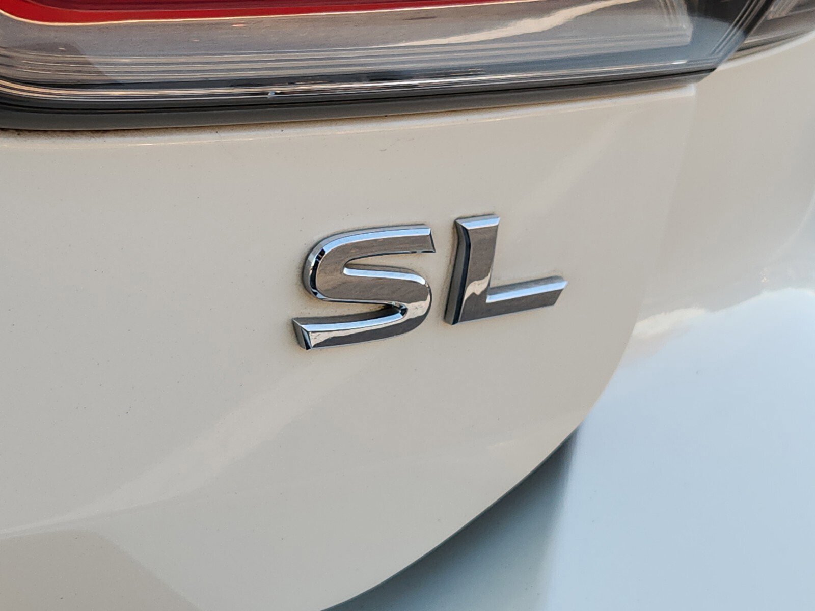 Used 2018 Nissan Armada SL image 30