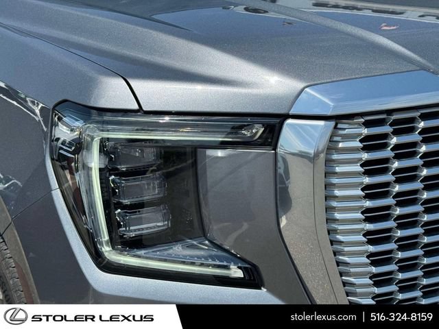 Used 2022 GMC Yukon Denali w/ Advanced Technology Package AWD/4WD image 10