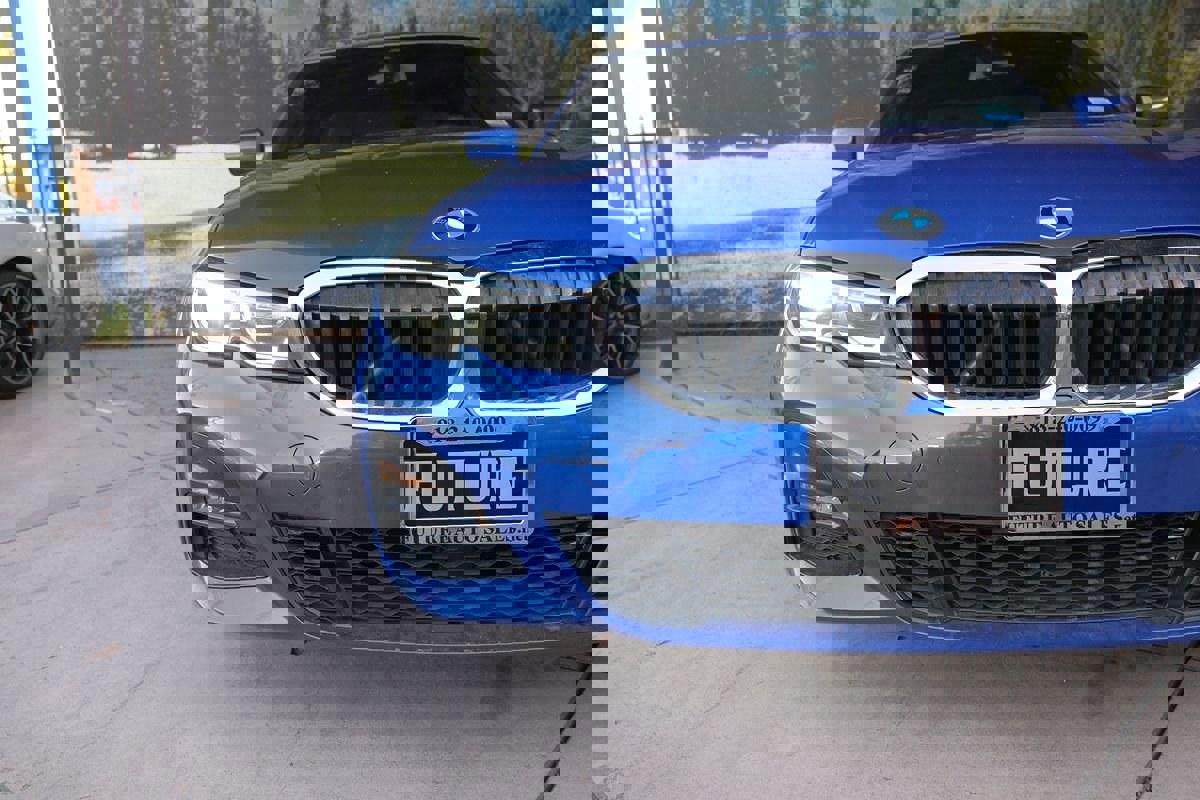 Used 2020 BMW 330i Sedan w/ M Sport Package image 22